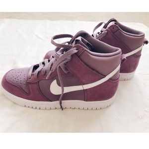 Purple dunks in mint condition